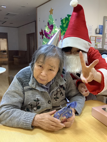 クリスマス会と餅つきと…