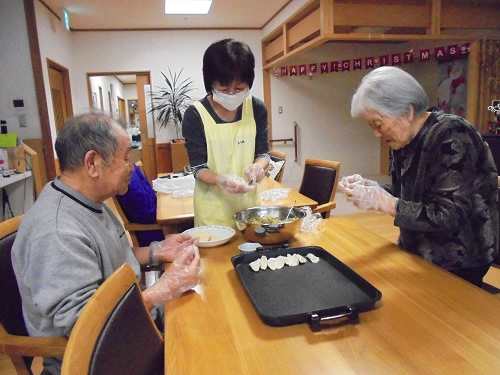 食べて、歌って年忘れ！