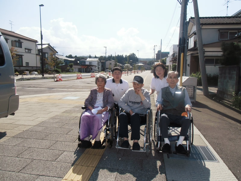 糸魚川駅アルプス口（南口）が開通したって聞いたので