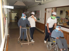 夜間避難訓練